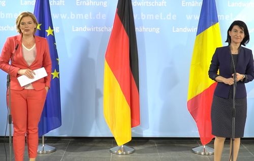 Julia Klöckner und Violeta Alexandru